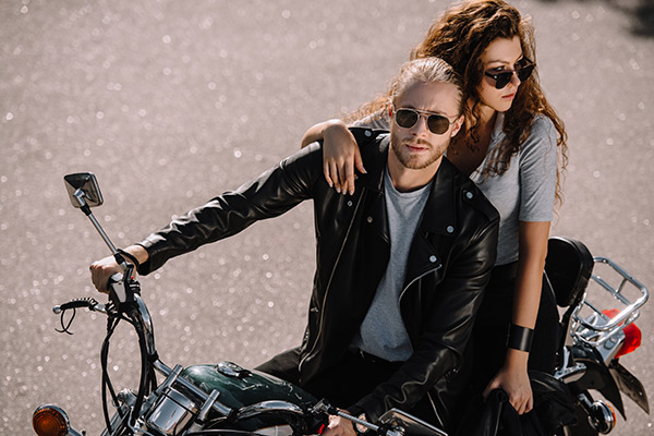 Why do more and more biker singles join biker dating site rather than motorcycle club